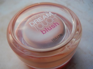 blush em creme  dream touch maybelline - faves de janeiro 2012